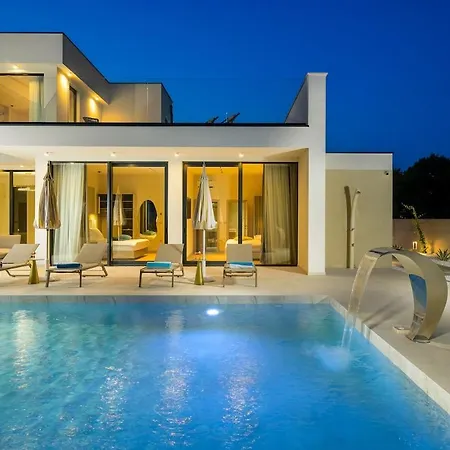 Villa Terra Silentis By Istrialux
